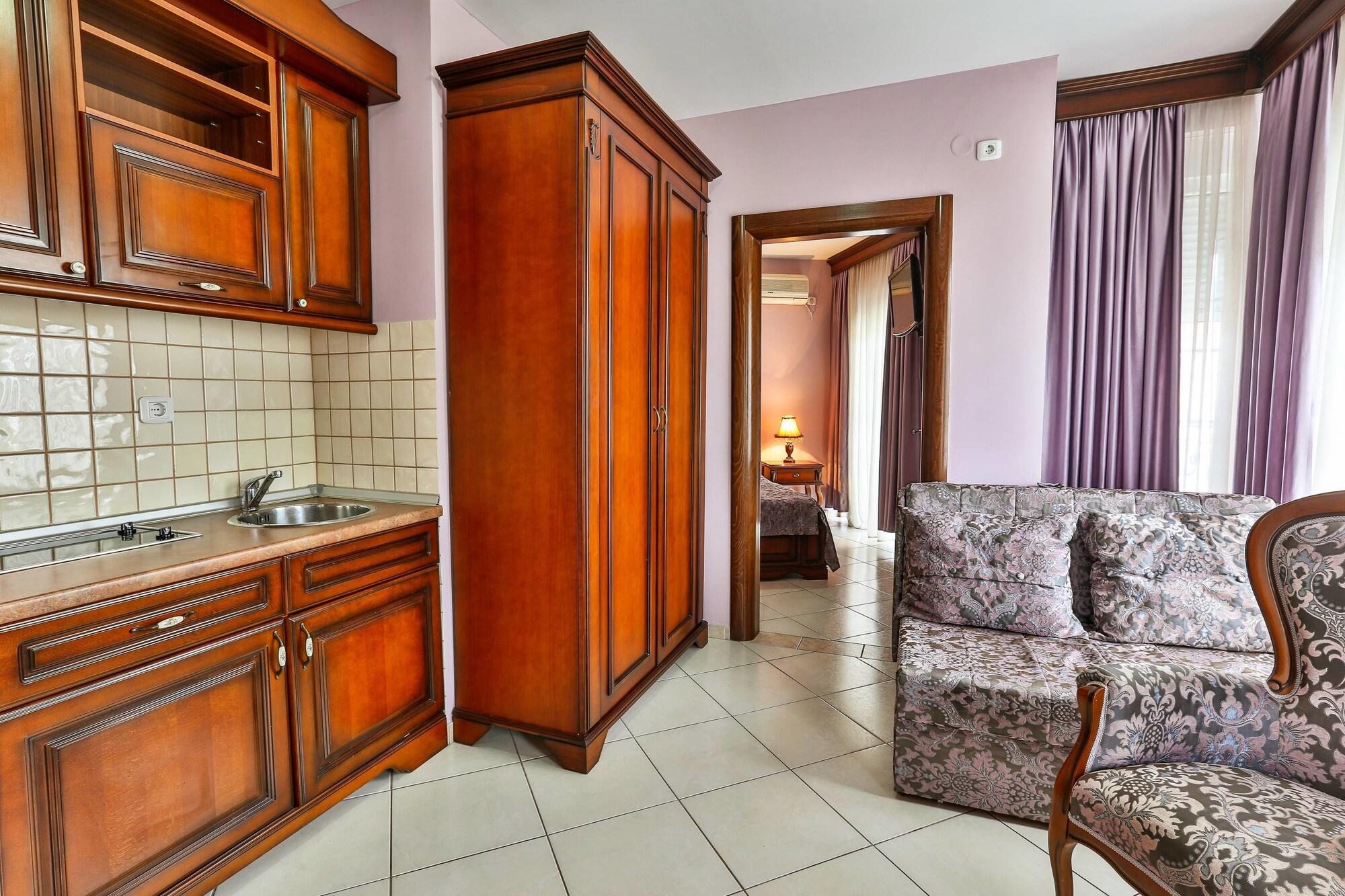 Villa Imperija Guesthouse Будва Екстериор снимка