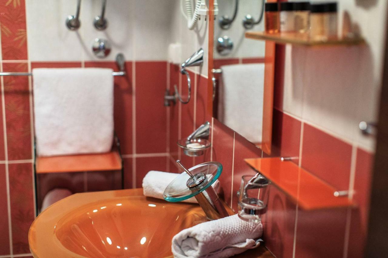 Villa Imperija Guesthouse Будва Екстериор снимка