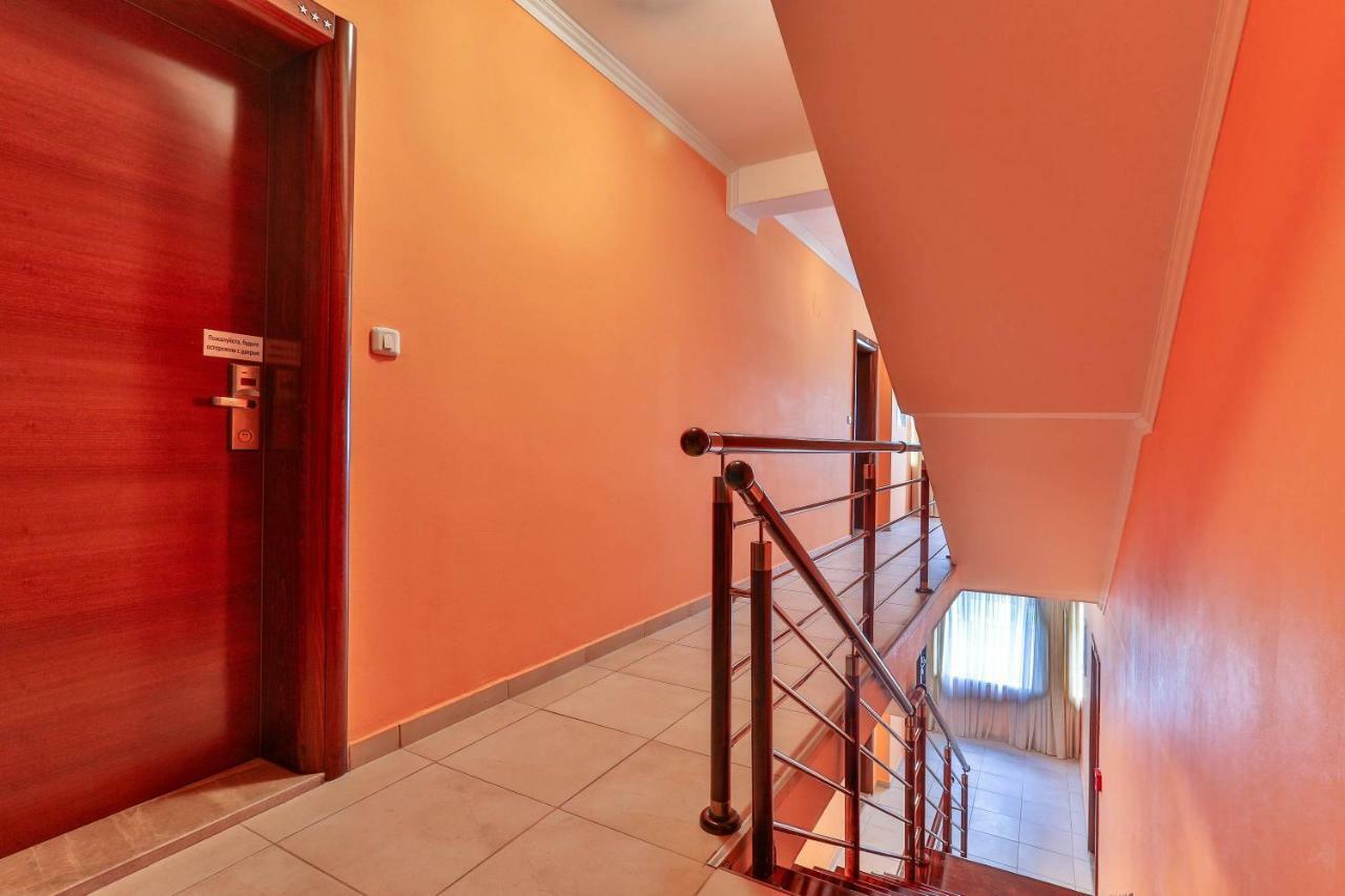 Villa Imperija Guesthouse Будва Екстериор снимка